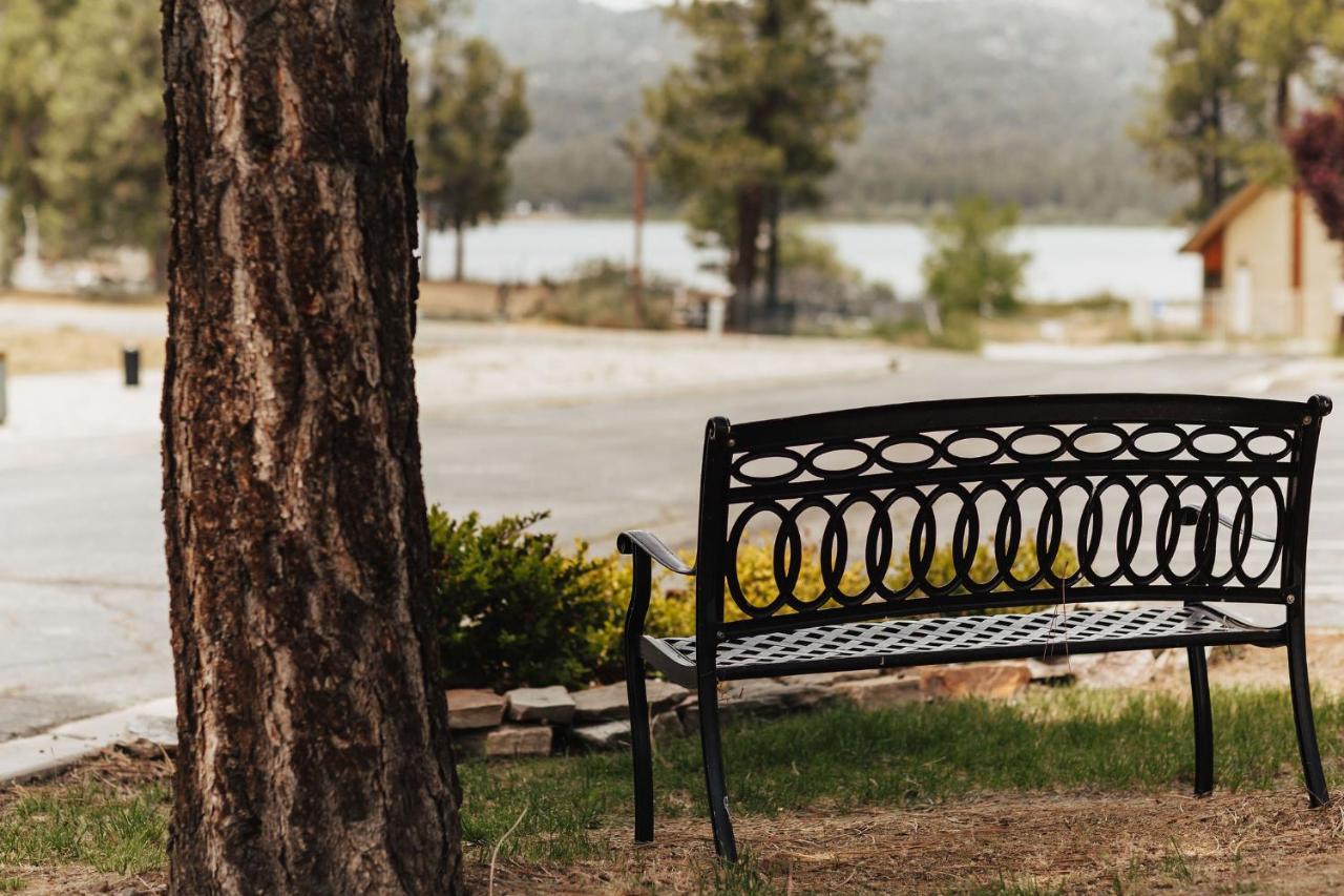 Vintage Lakeside Inn — photo 18