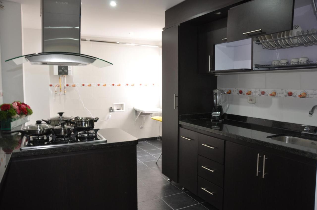 Apartamentos Plaza Modelia - 2