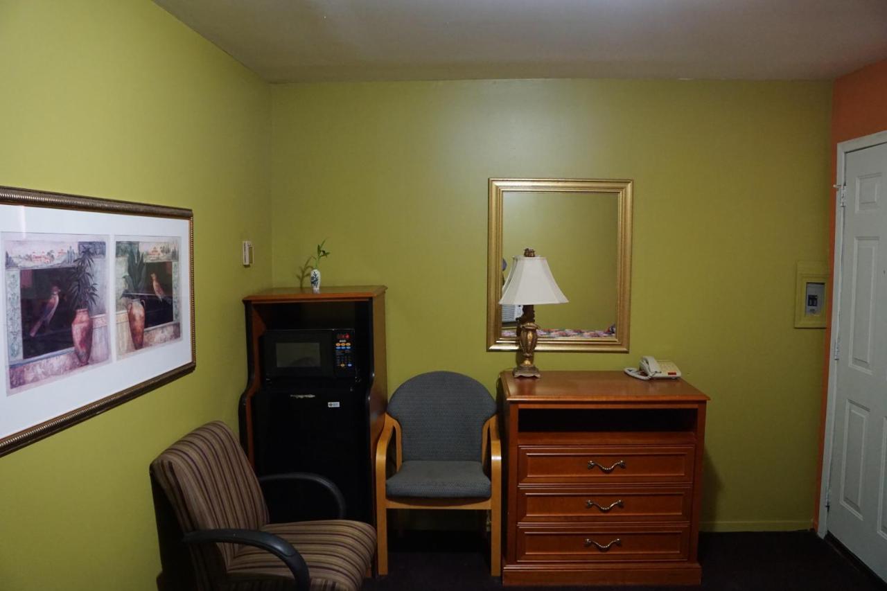 Lincoln Motel — photo 15