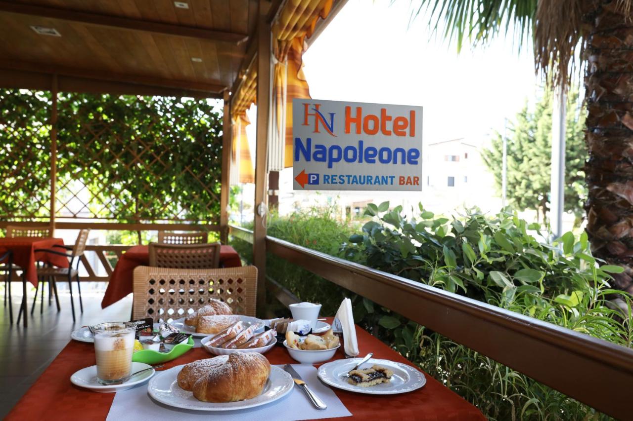 Hotel Napoleone photo