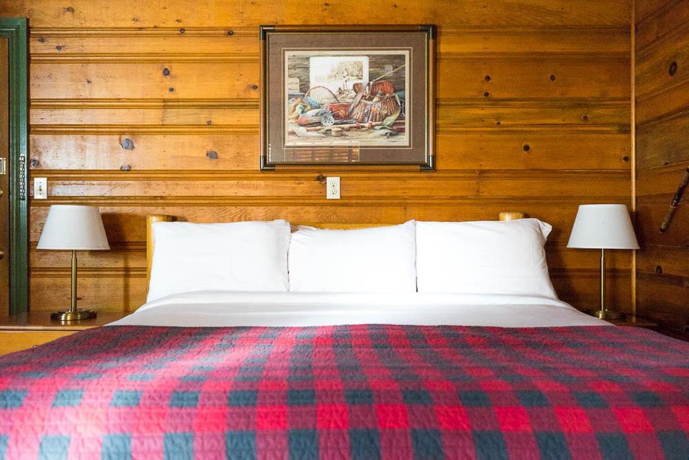 Shaver Lake Village Hotel — photo 20