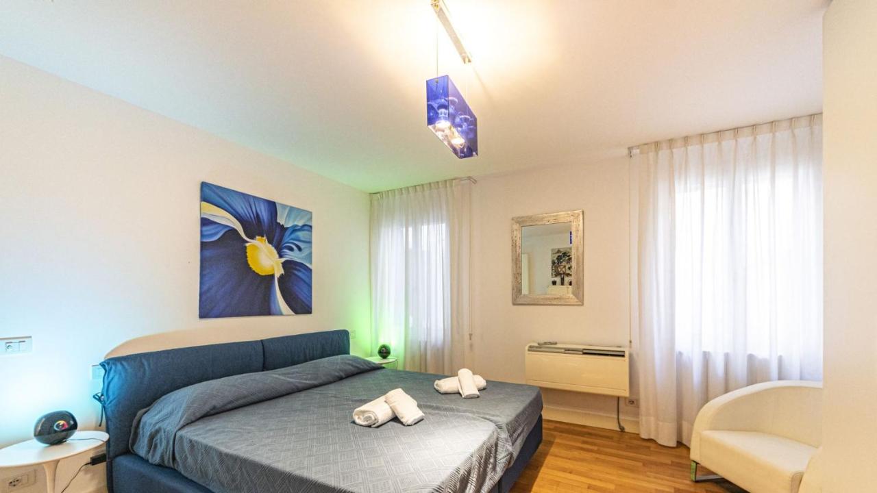 Ca' Emma San Marco - Canal View - 2