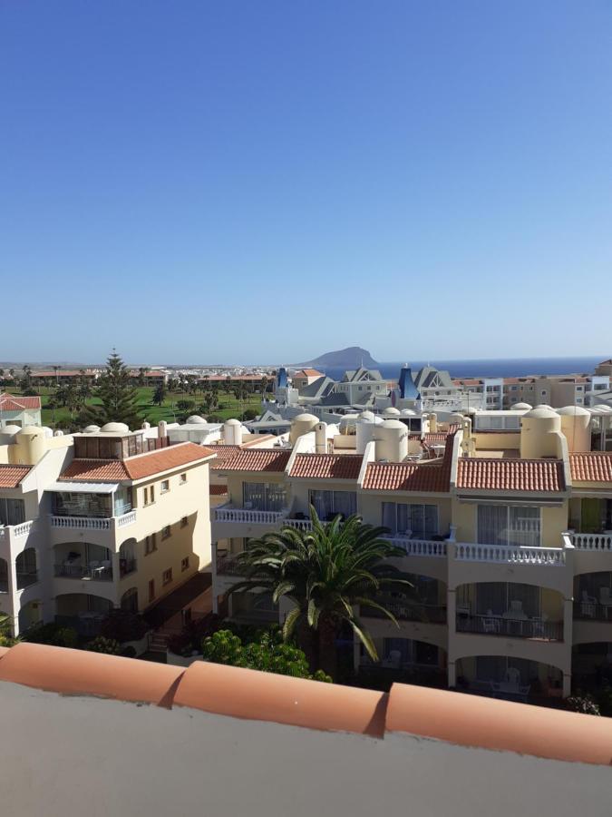 Holiday home roof garden, 3 pools, and wifi, San Miguel de ...