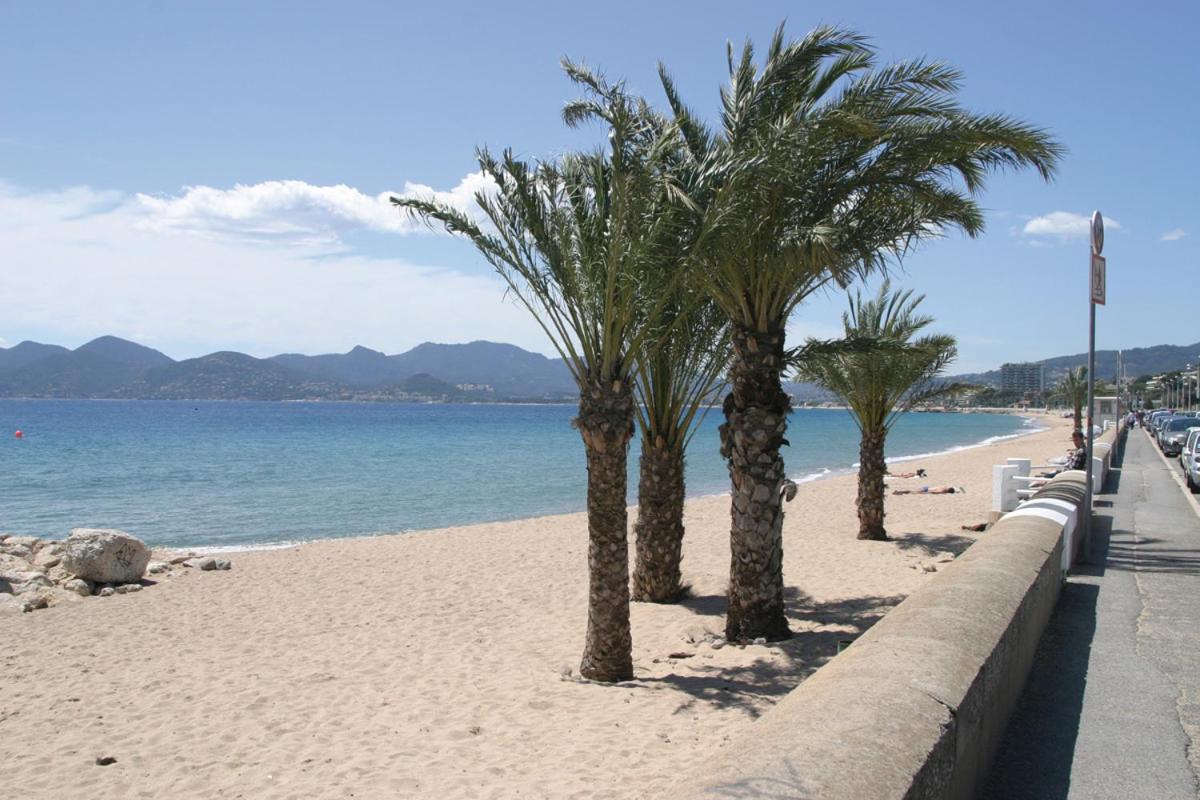 Beach: #Cannes Boccacabana Beach, Seafront, in Résid Pierre&Vacances 3 Stars