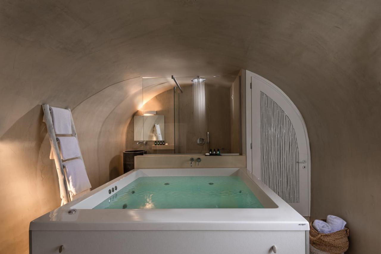 Mythical Blue Luxury Suites - 3