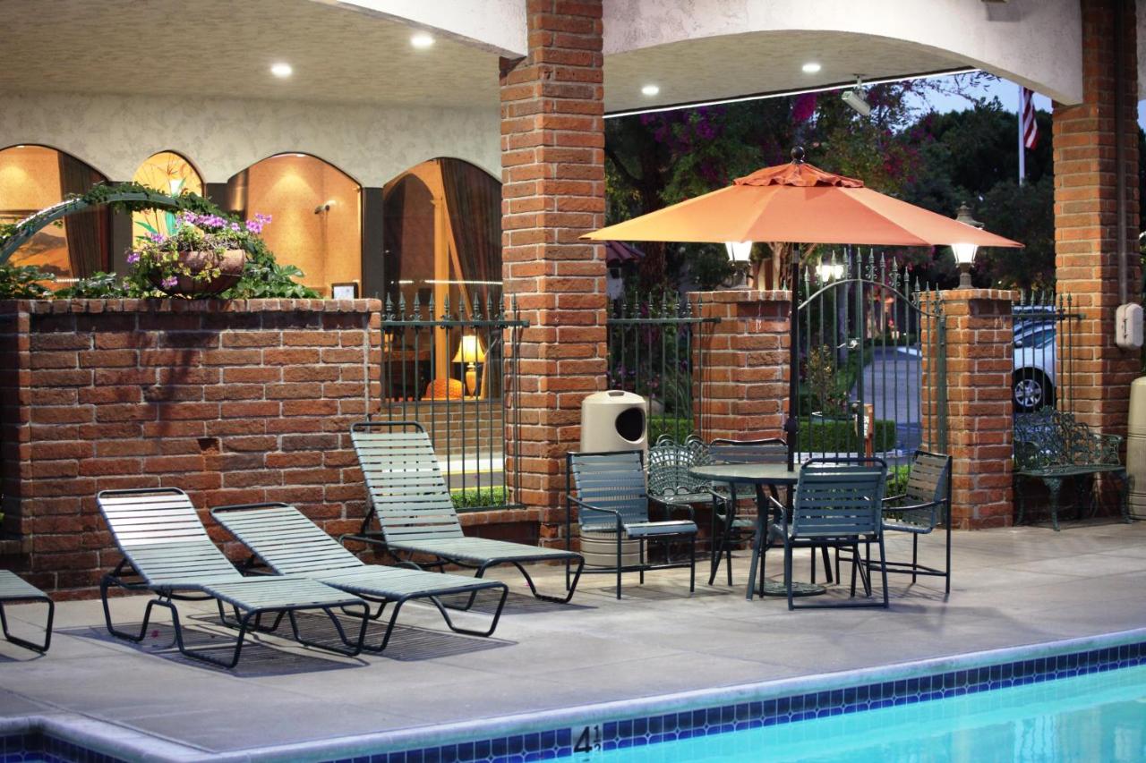Laguna Hills Lodge-Irvine Spectrum — photo 5