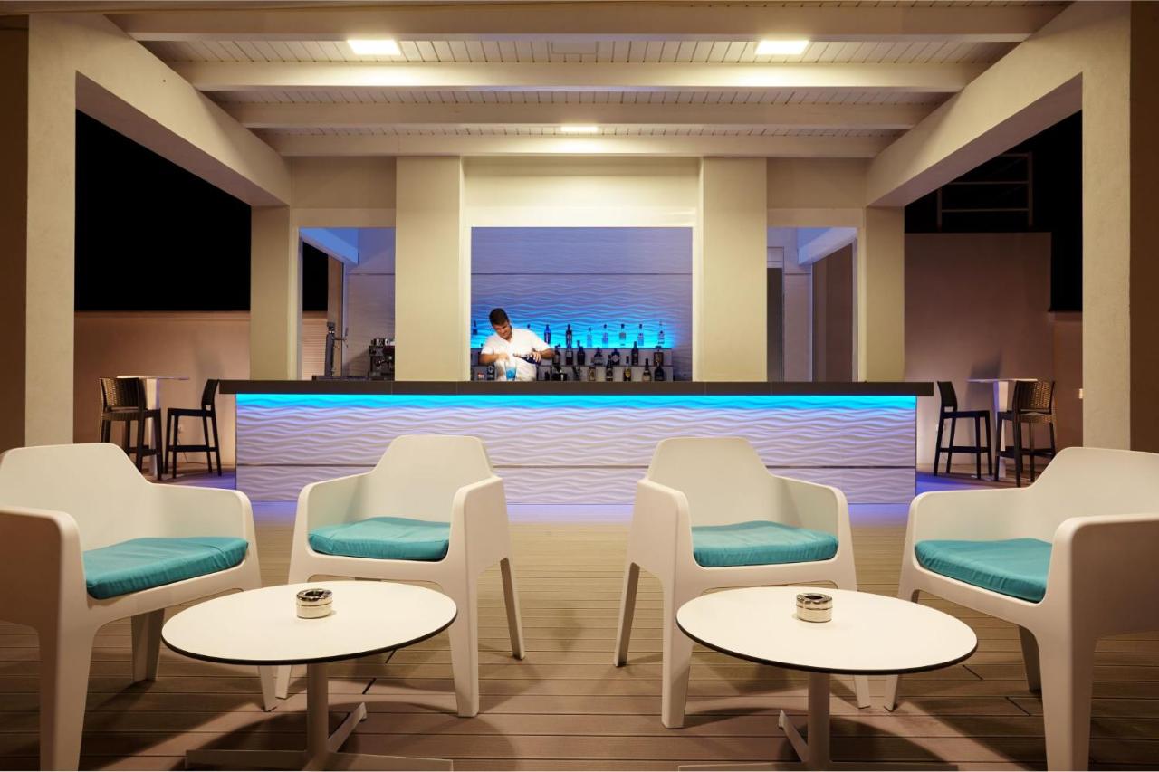 Hotel Las Arenas Affiliated by Melia, Бенальмадена – оновлені ...