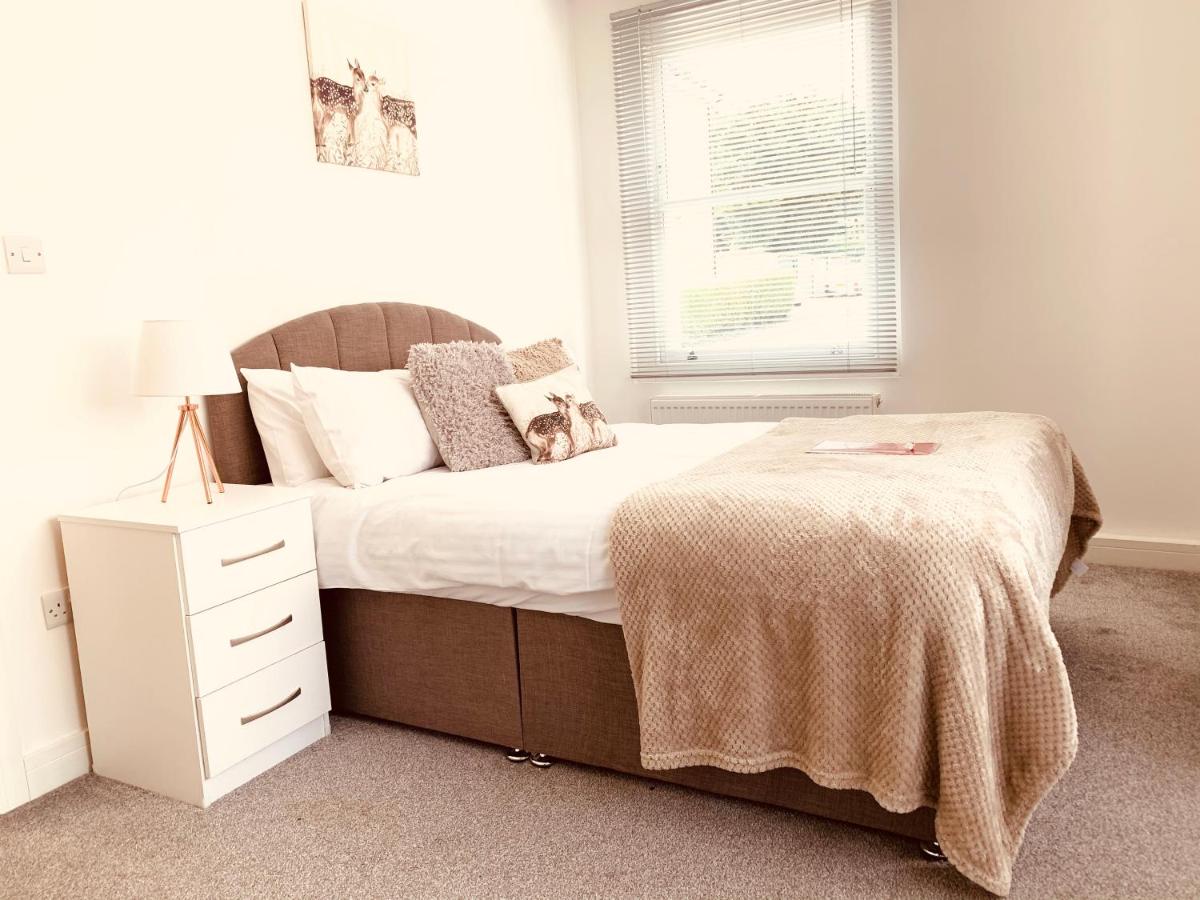 Elthorne Luxury Apartments - Uxbridge photo