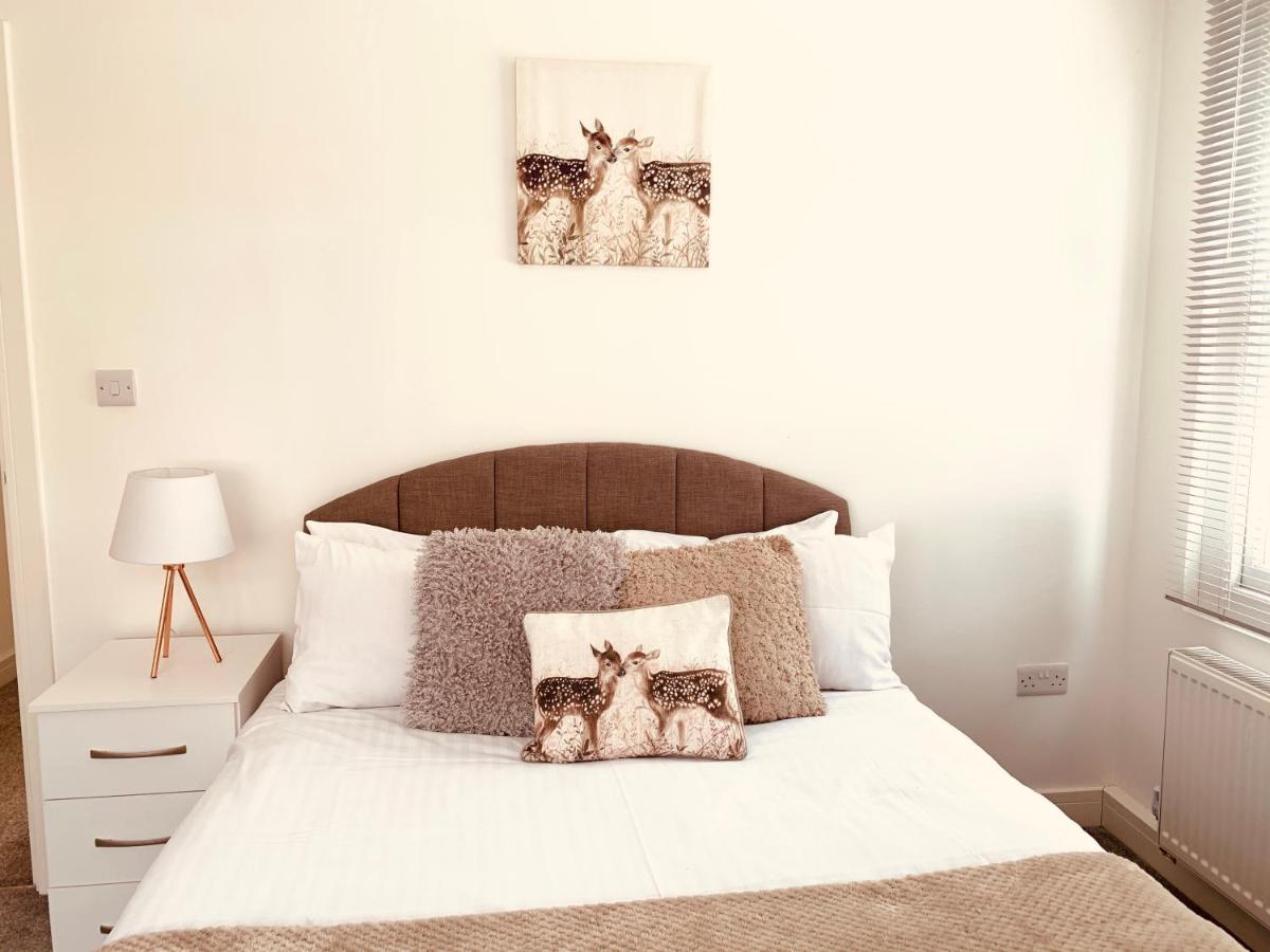 Elthorne Luxury Apartments - Uxbridge photo