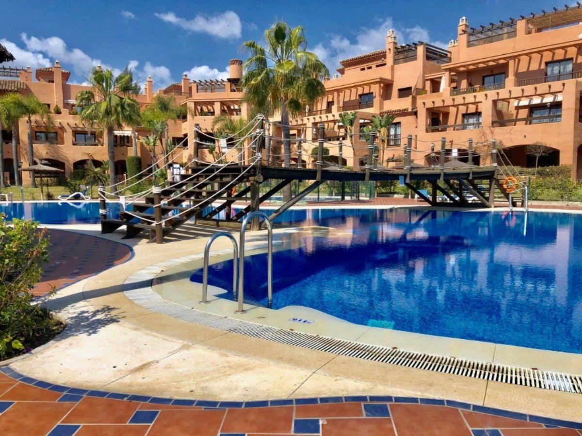 Apartment Hacienda del Sol, Estepona, Spain - Booking.com