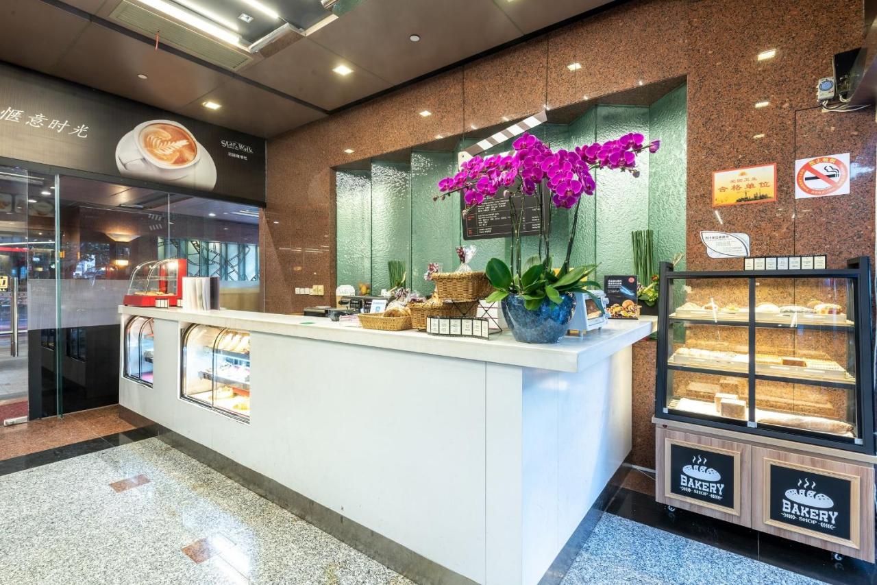 Crowne Plaza Shanghai, an IHG Hotel photo