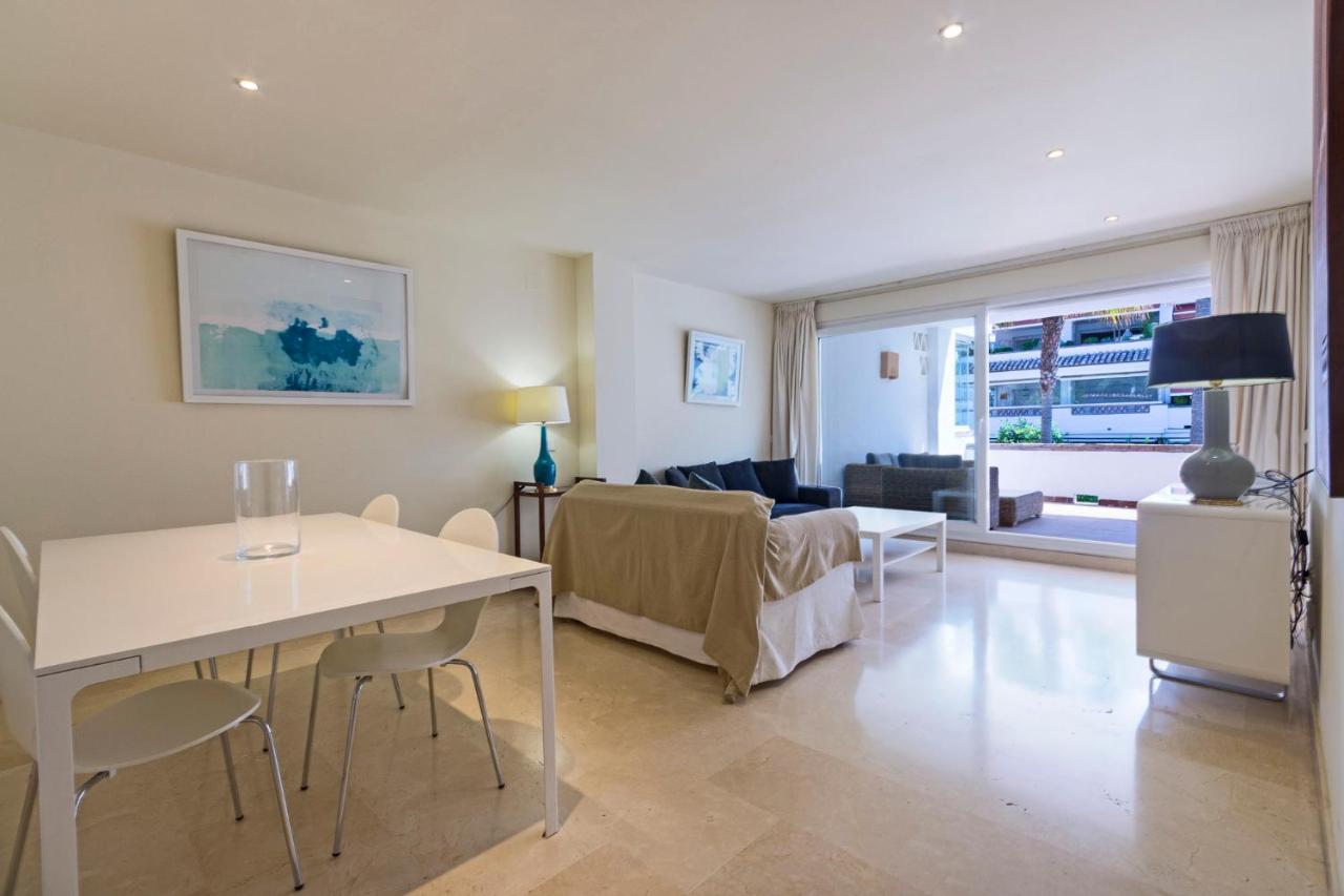 Las Canas Beach, Marbella – Bijgewerkte prijzen 2022