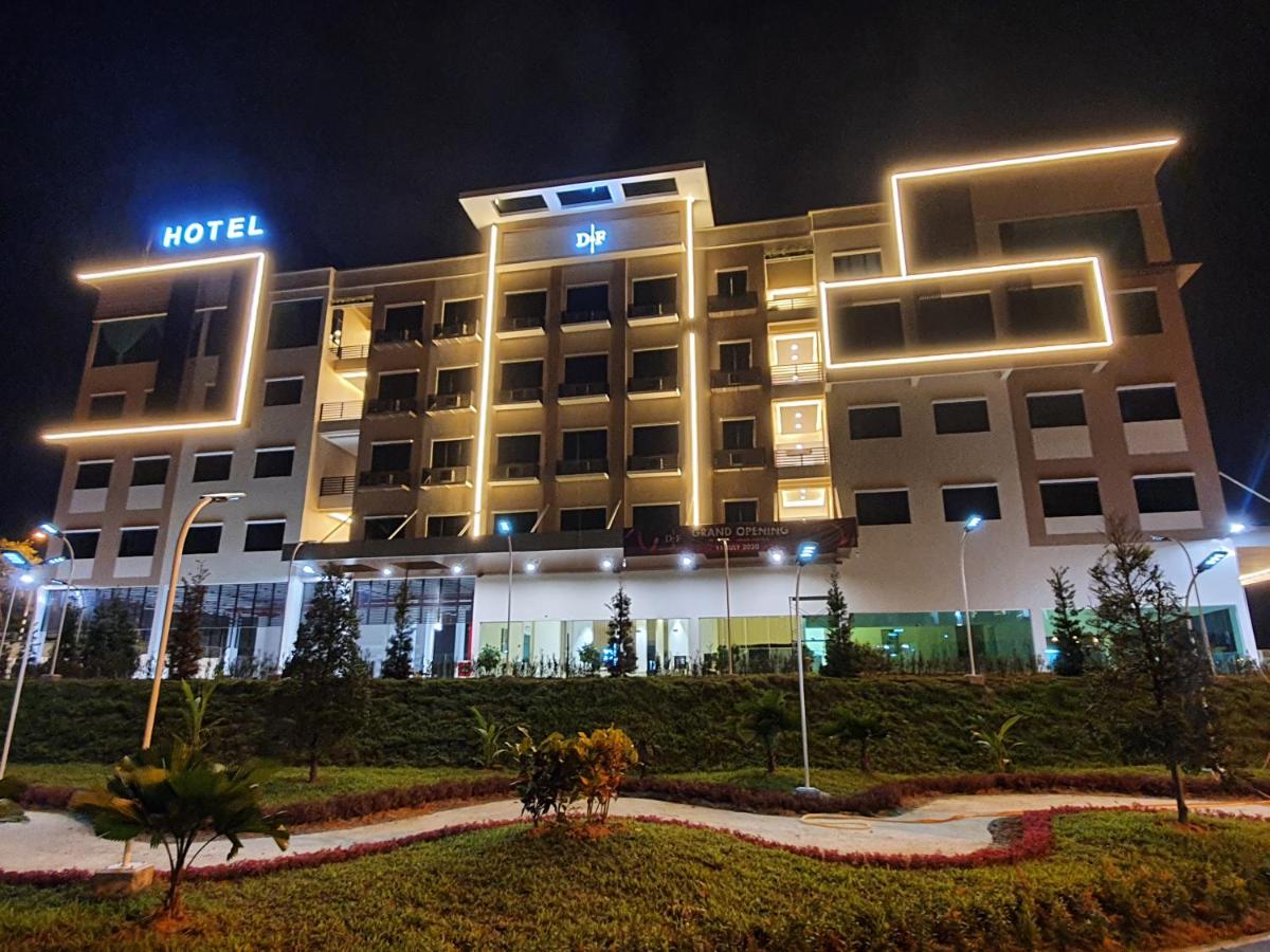 Фото D&F BOUTIQUE HOTEL SEREMBAN 2