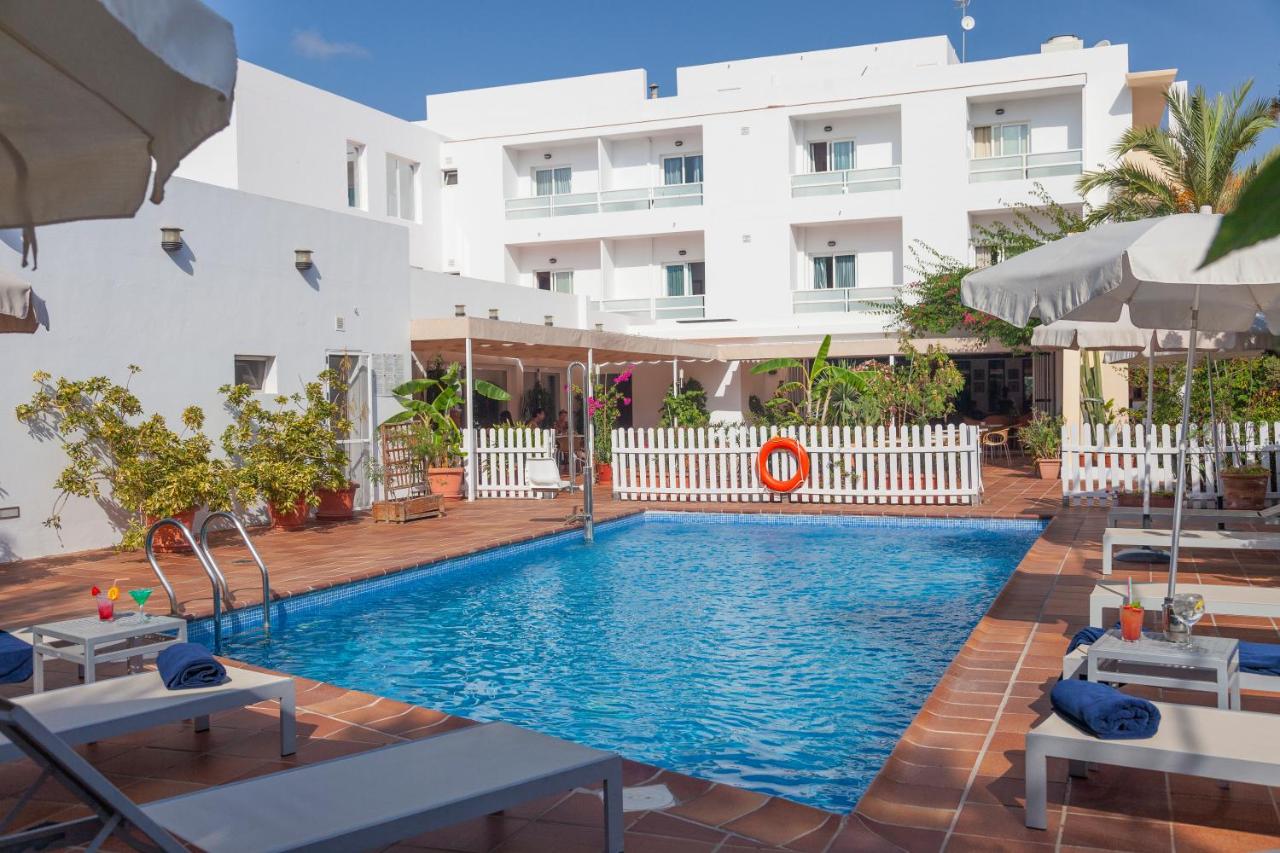 Hotel Roca Plana, Es Pujols, Spain - Booking.com