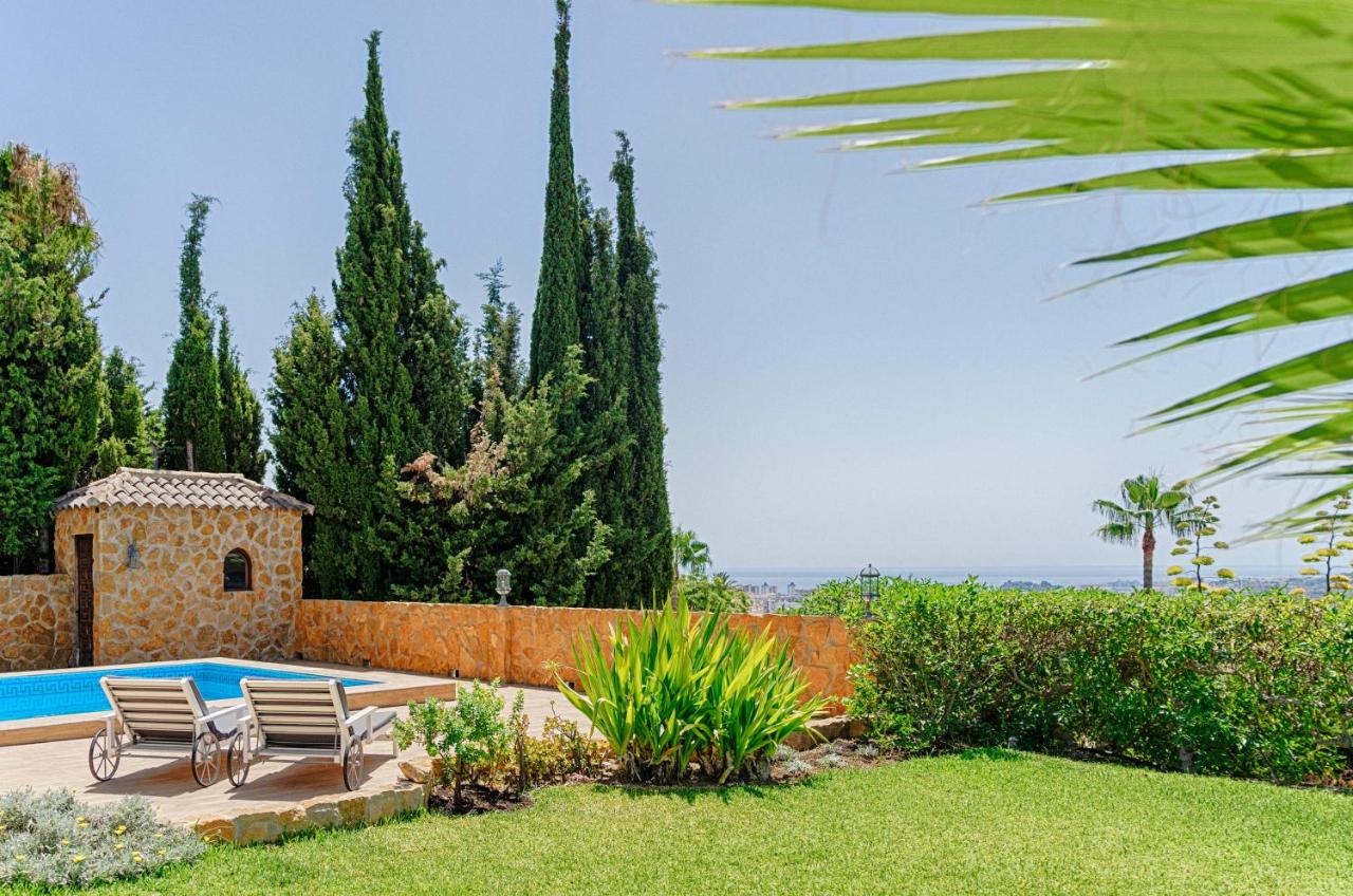 Villa Mimosa sleeps 8 with Guest house., Santa Fe de los ...