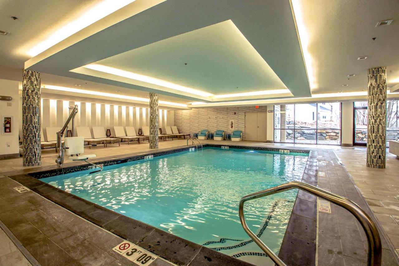 Heated swimming pool: The Chandler at White Mountains, Ascend Hotel Collection