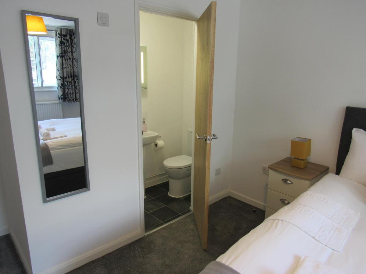 The Cambridge Suites - Tas Accommodations - 4