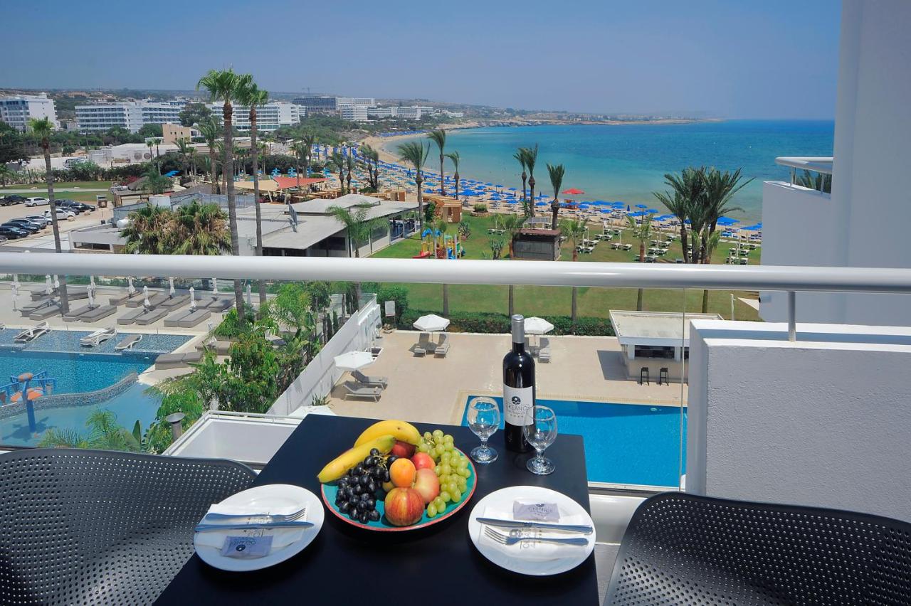 Okeanos Beach Boutique Hotel photo