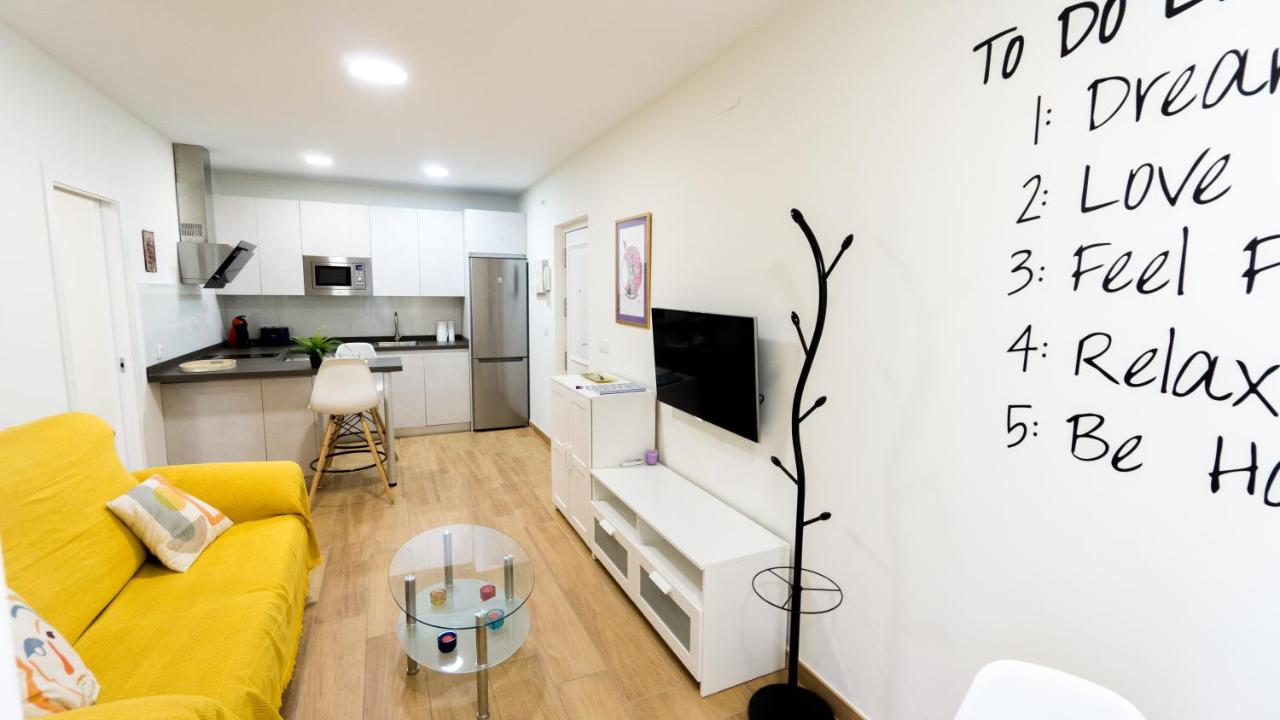 RentalSevilla Estiloso y luminoso apartamento en pleno centro ...