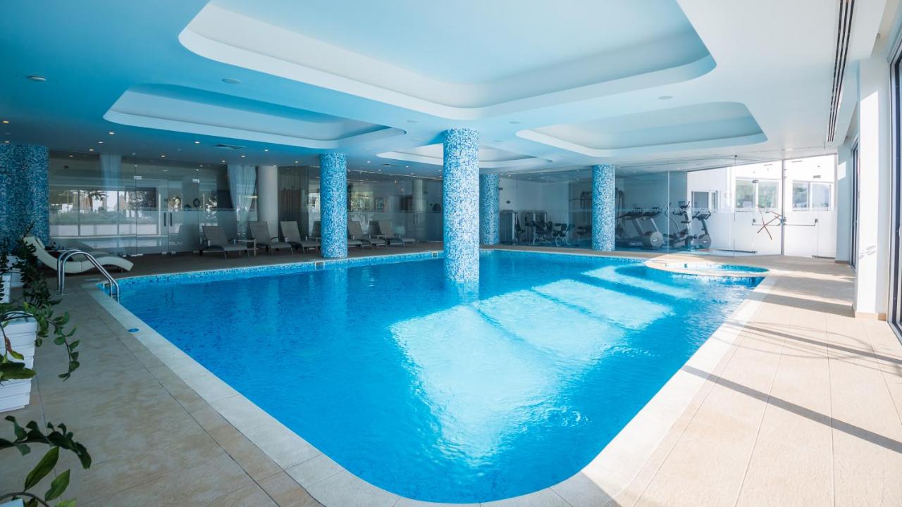 Vrissaki Beach Hotel photo