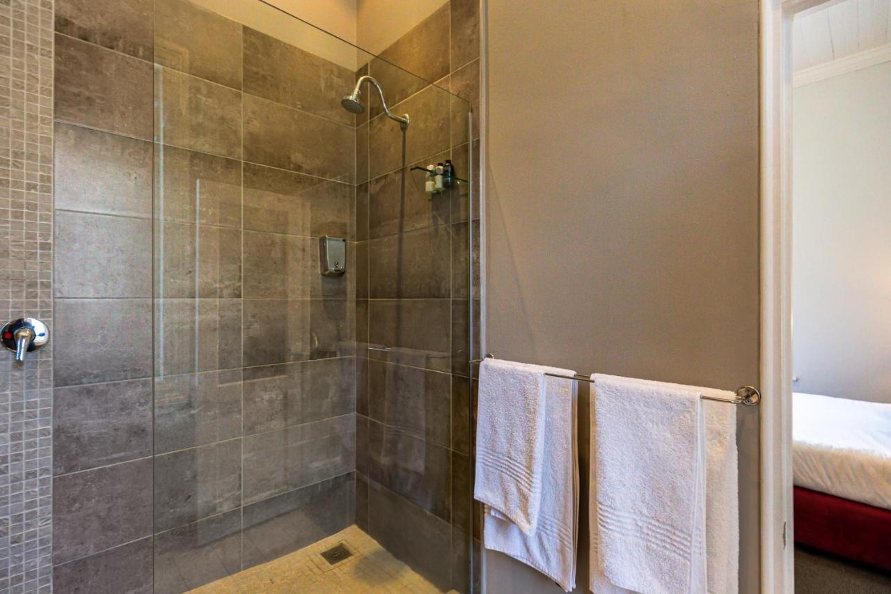 4 on Varneys Guest House - 3