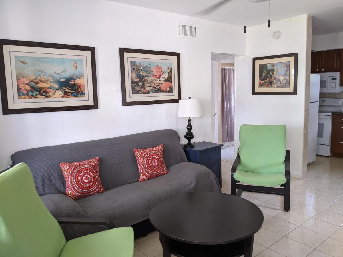 Breakaway Inn Guest House — photo 5