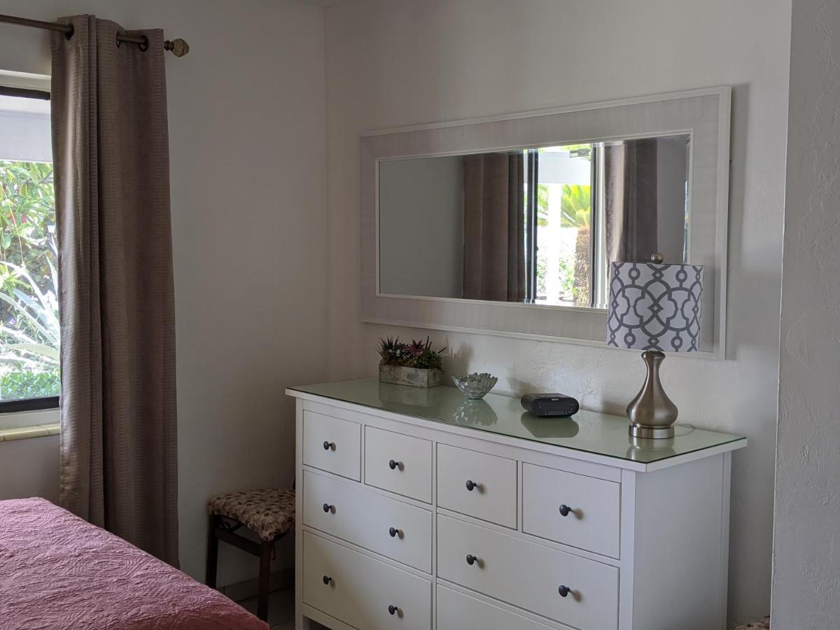 Breakaway Inn Guest House — photo 12