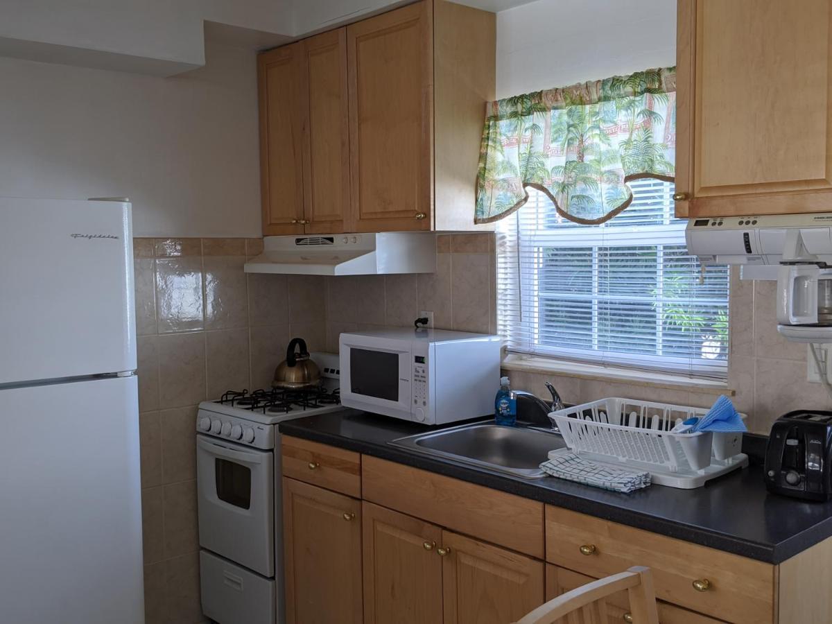 Breakaway Inn Guest House — photo 10