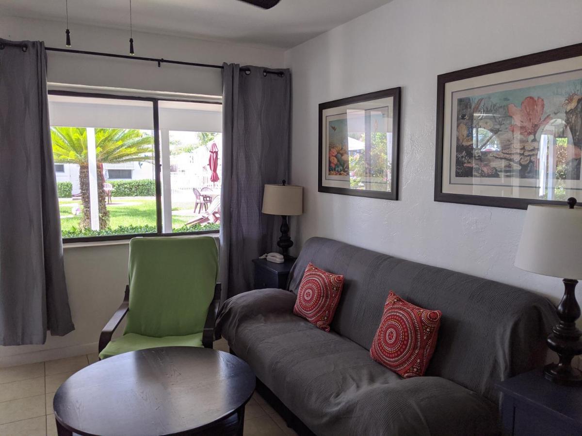 Breakaway Inn Guest House — photo 9