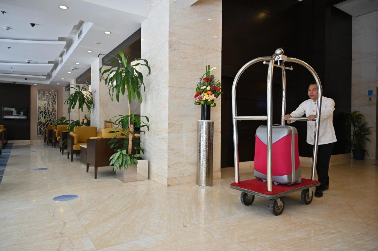 Harbour Suites Hotel photo