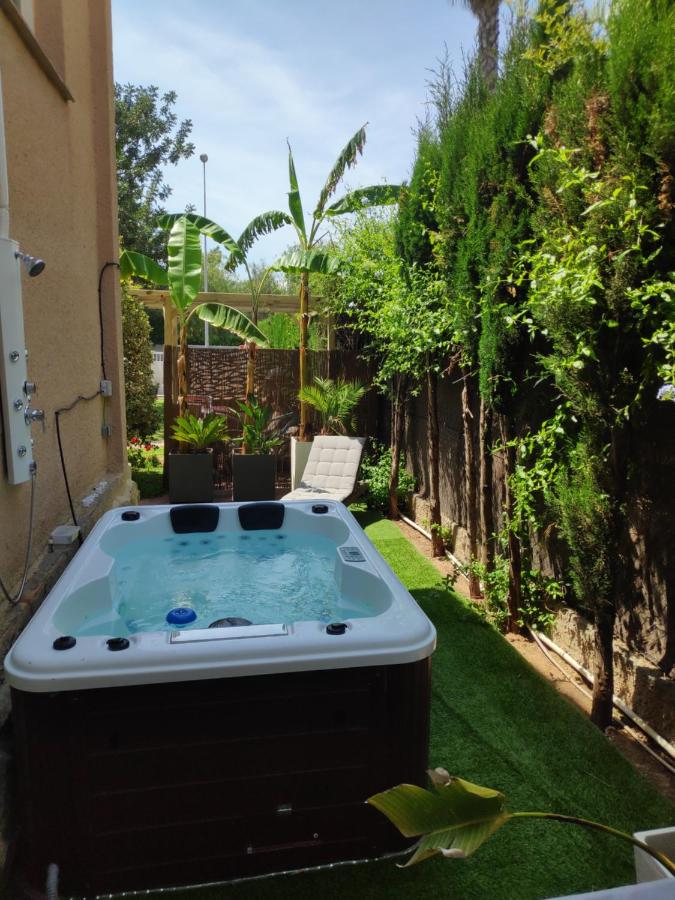 Villa with swiming pool and jacuzzi valencia (Spanje San ...
