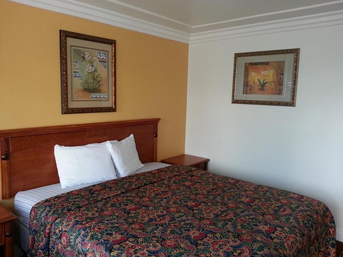 Raymoure Motel — photo 2