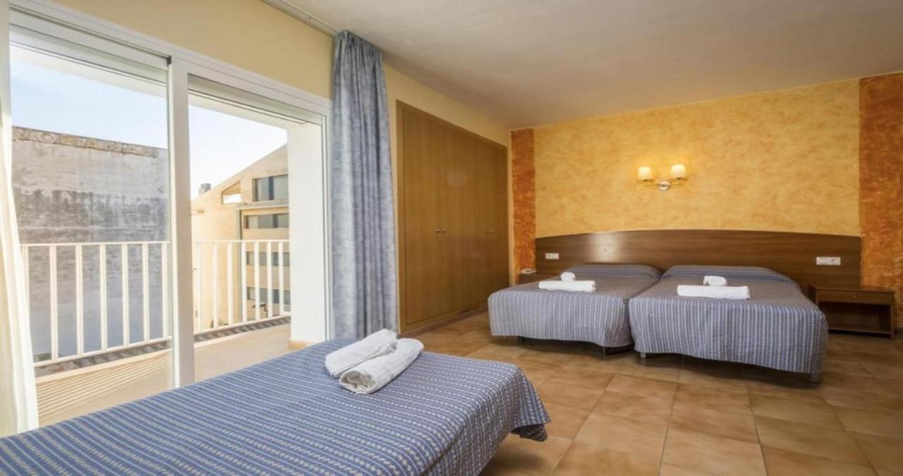 Hotel Erianob (Spanje L Escala) - Booking.com