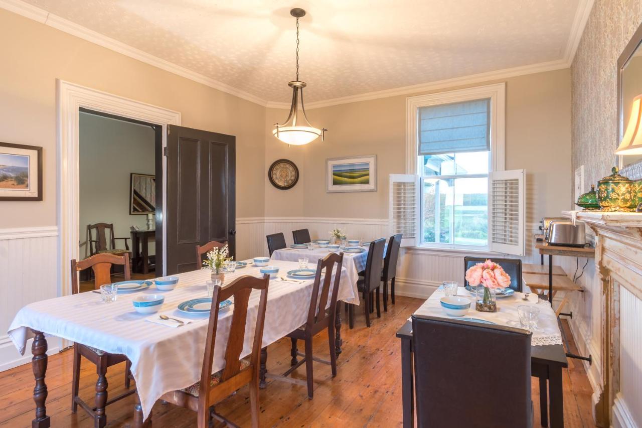 Lucy Maud Dining Room : Heritage Minute Features L M Montgomery S Life In Scenes Shot In Milton Toronto Com : 3 reviews 3 reviews with an average rating of 4.5 stars have been consolidated here.
