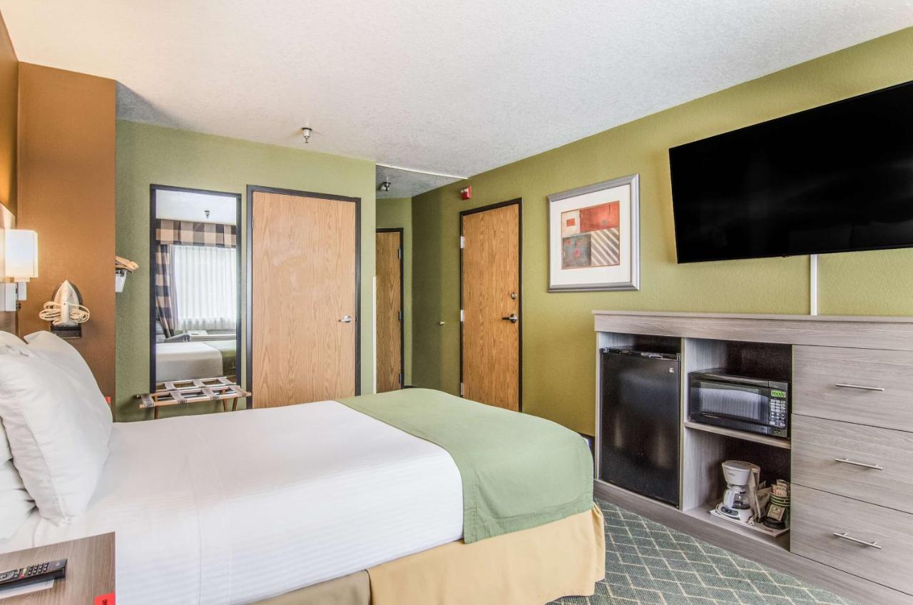 GuestHouse Inn & Suites Poulsbo — photo 6
