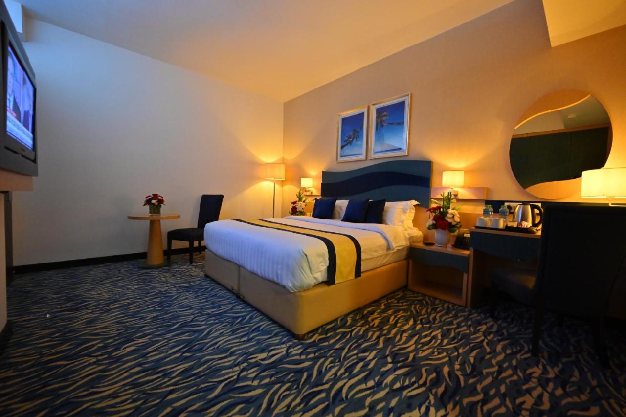 Harbour Suites Hotel photo