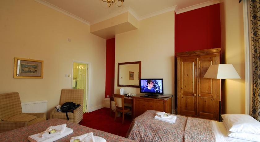 The Royal Pavilion Townhouse Hotel - Laterooms