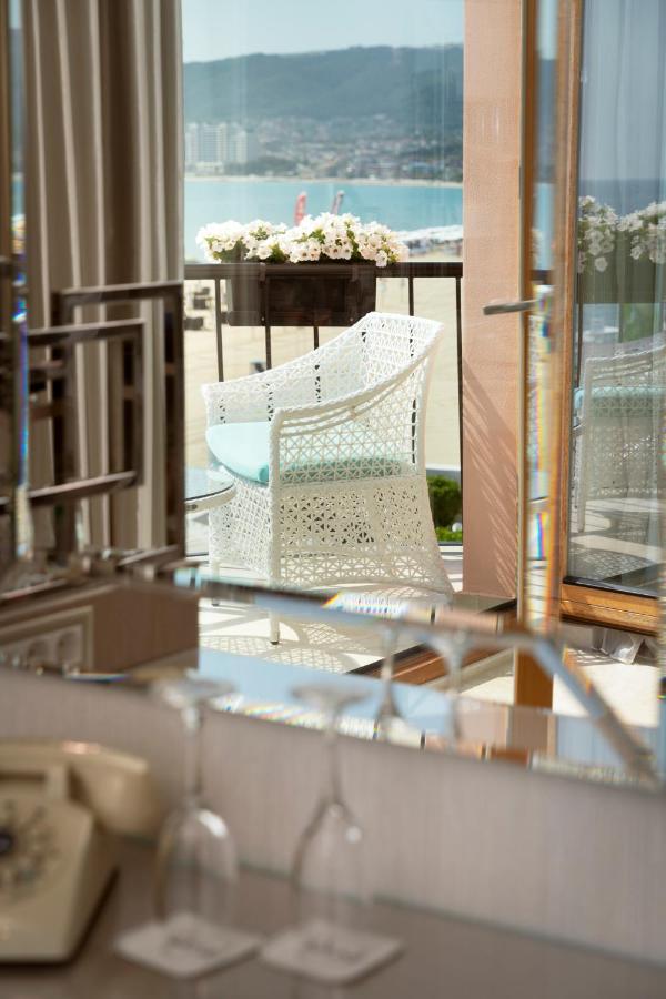 Hotel Residence Dune - Free Beach Access photo