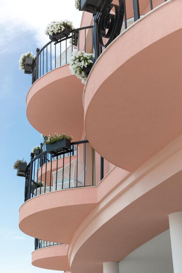 Hotel Residence Dune - Free Beach Access photo