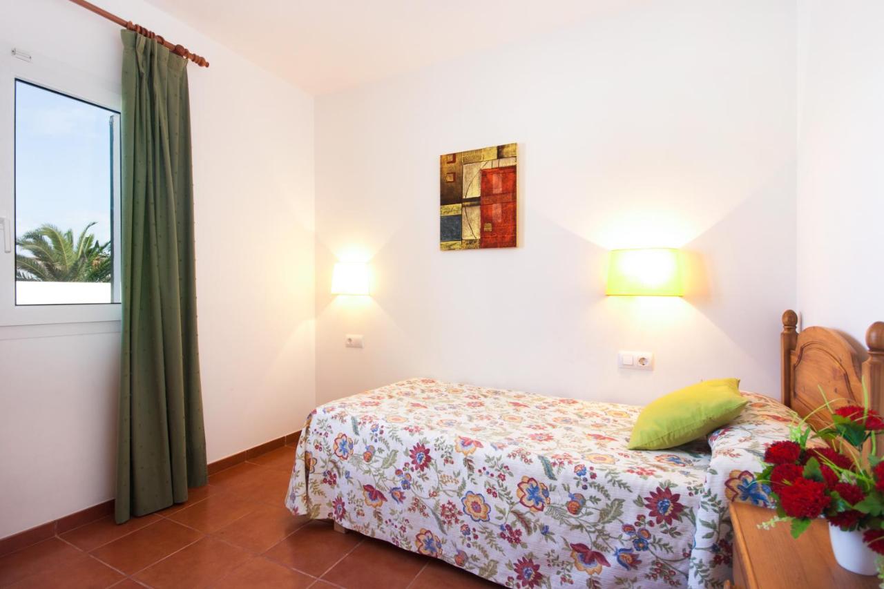 VILLA ONDINAS, Cala en Forcat, Spain - Booking.com