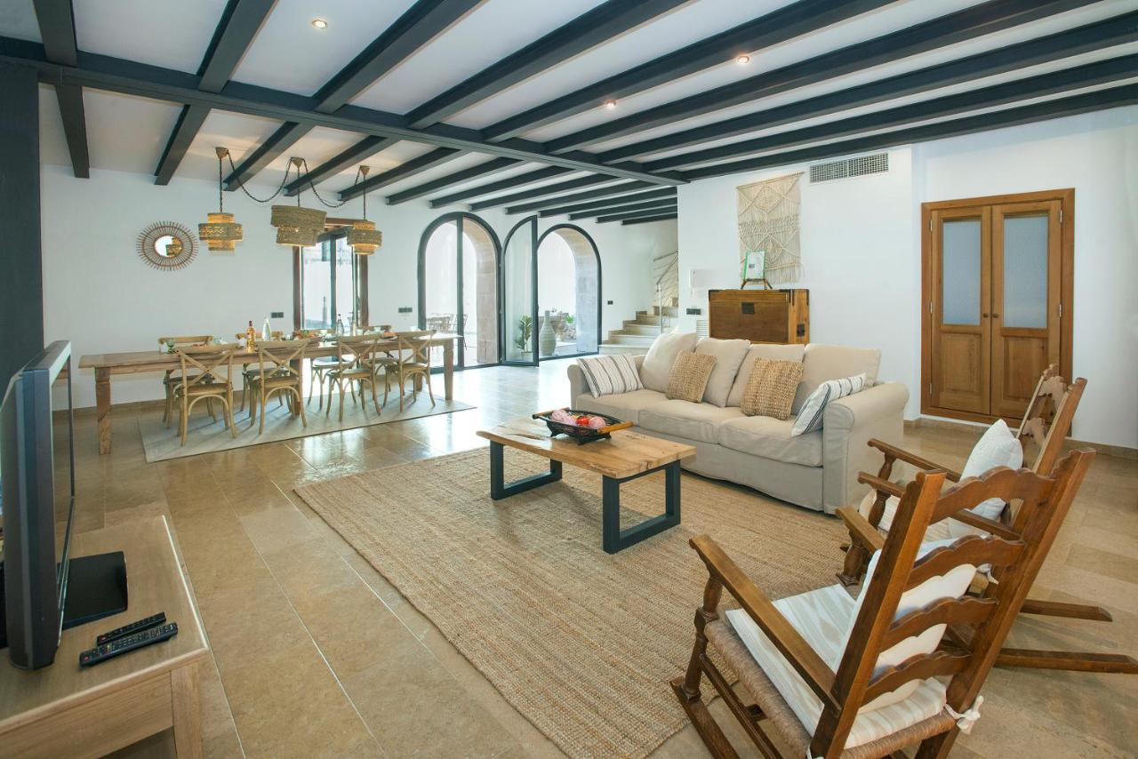 Luxury Villa Alvarez in the Old Town, Pollença – Updated 2022 ...