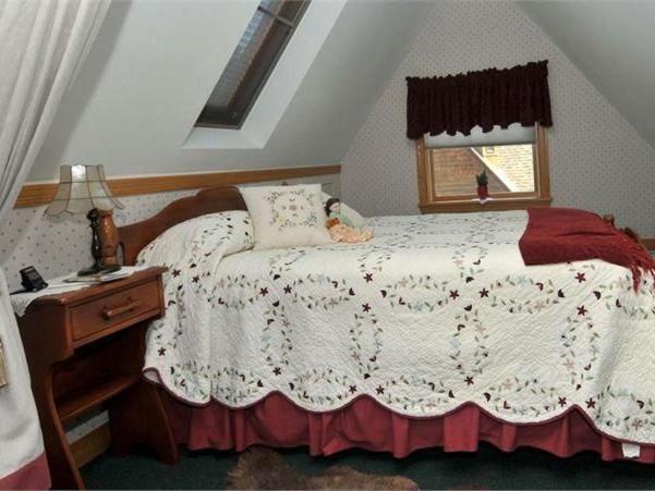 Road Less Traveled Bed and Breakfast — photo 10