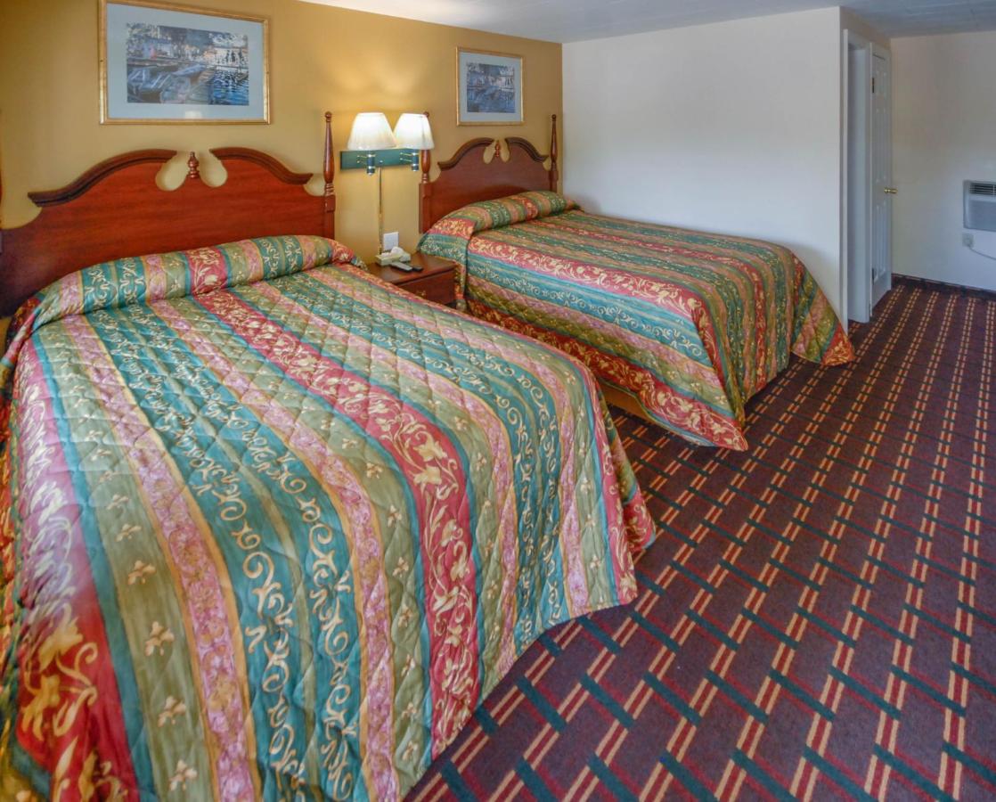 Budget Inn — photo 2