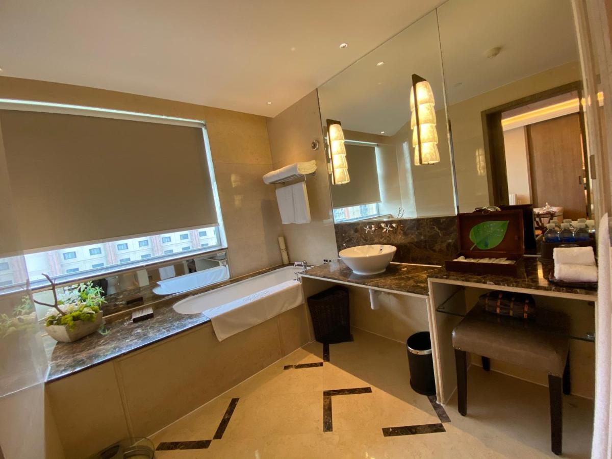 Chengdu Tibet Hotel photo