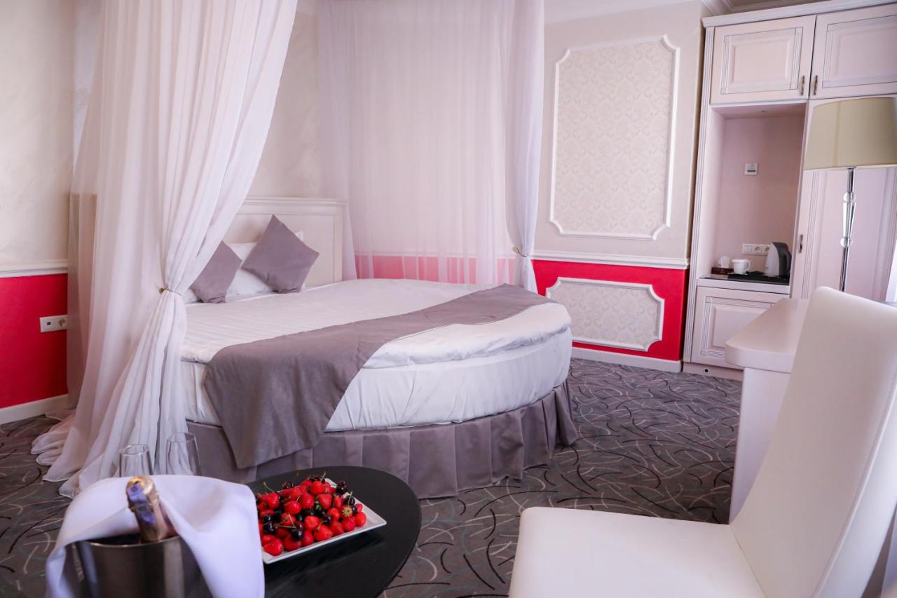 Central Hotel Yerevan photo