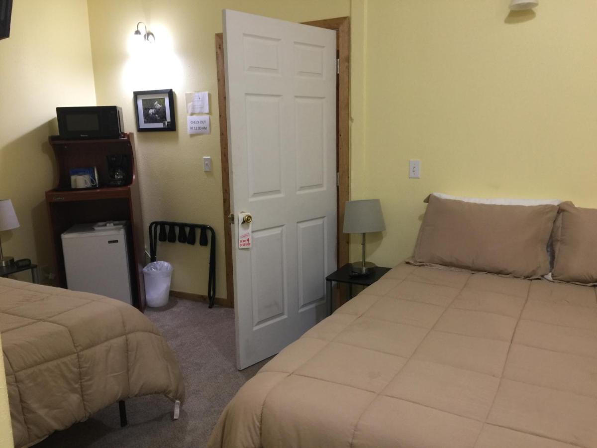 The Runway House, Bed and Breakfast — photo 9
