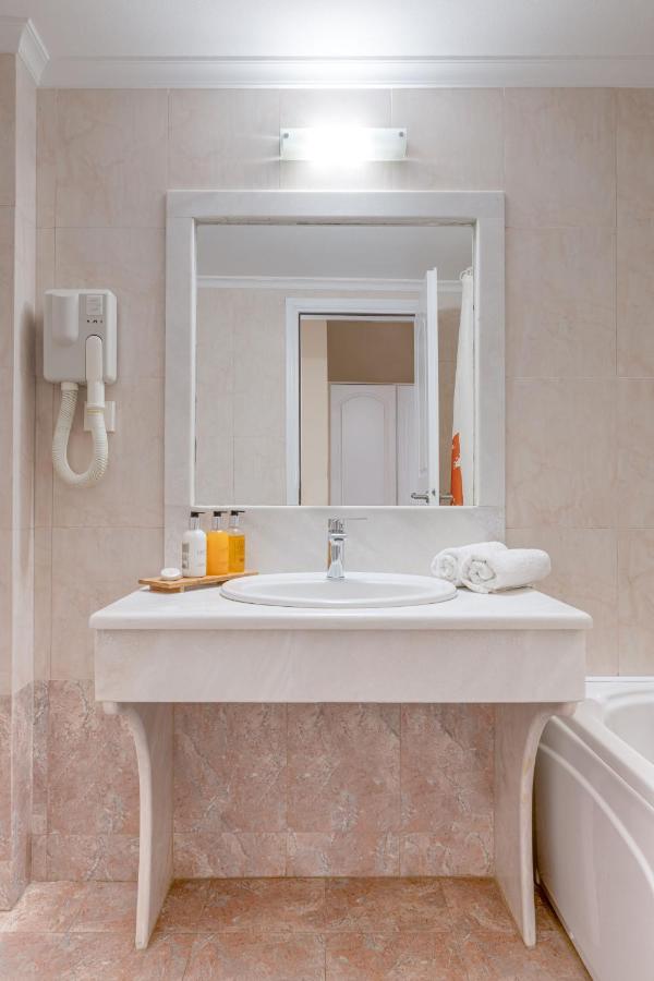 Epavlis Hotel & Spa - 3