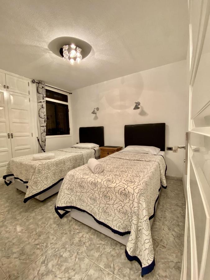 Los Cristianos 1 bed Victoria Court, Los Cristianos ...