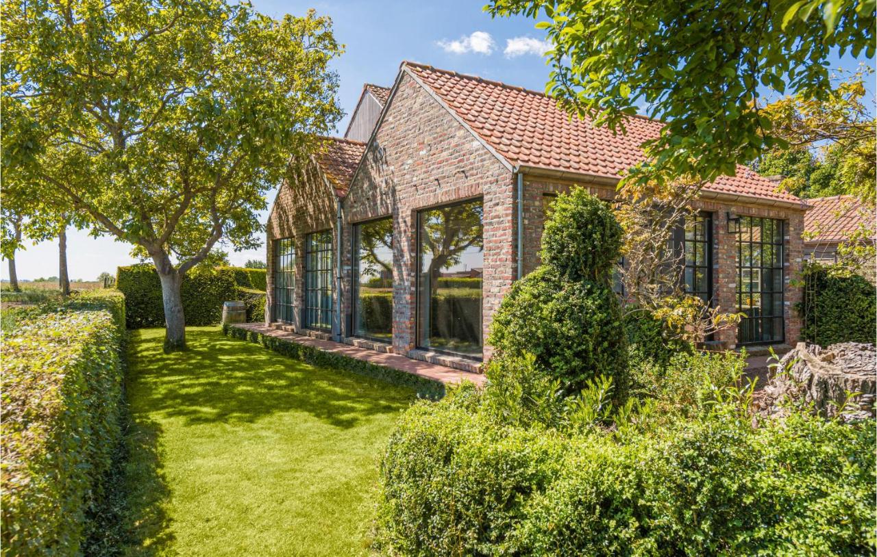 Nice home in Wijtschate w/ WiFi and 3 Bedrooms photo