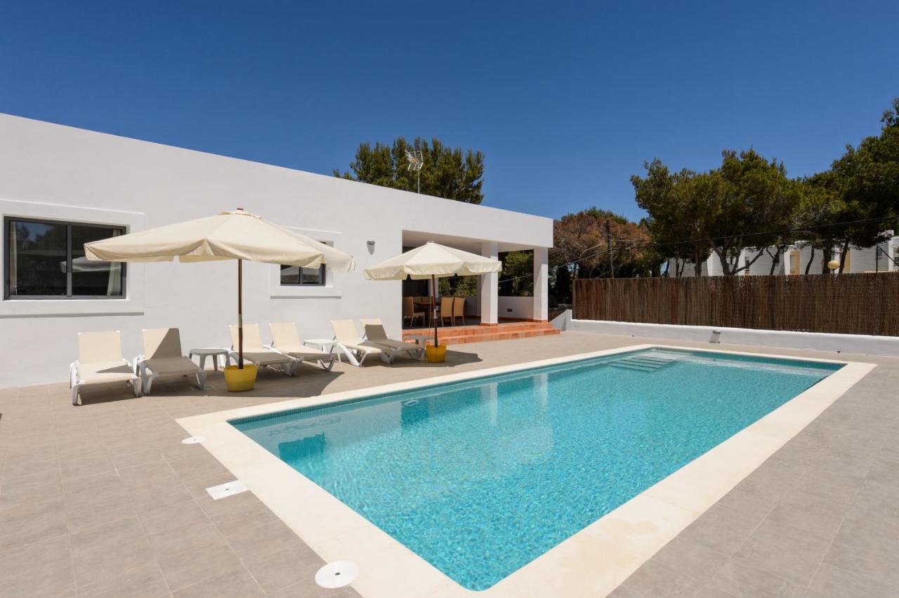 New Villa with Pool 19 mins from Ibiza town Cana Clara, Santa ...